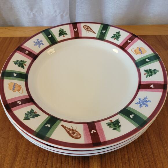 Pfaltzgraff SNOW BEAR 2001 Dinner Plates Christmas Holiday 11” Across Set of 3 - Picture 1 of 8